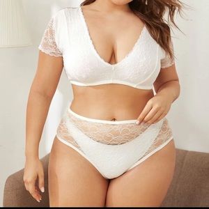Plus size lingerie